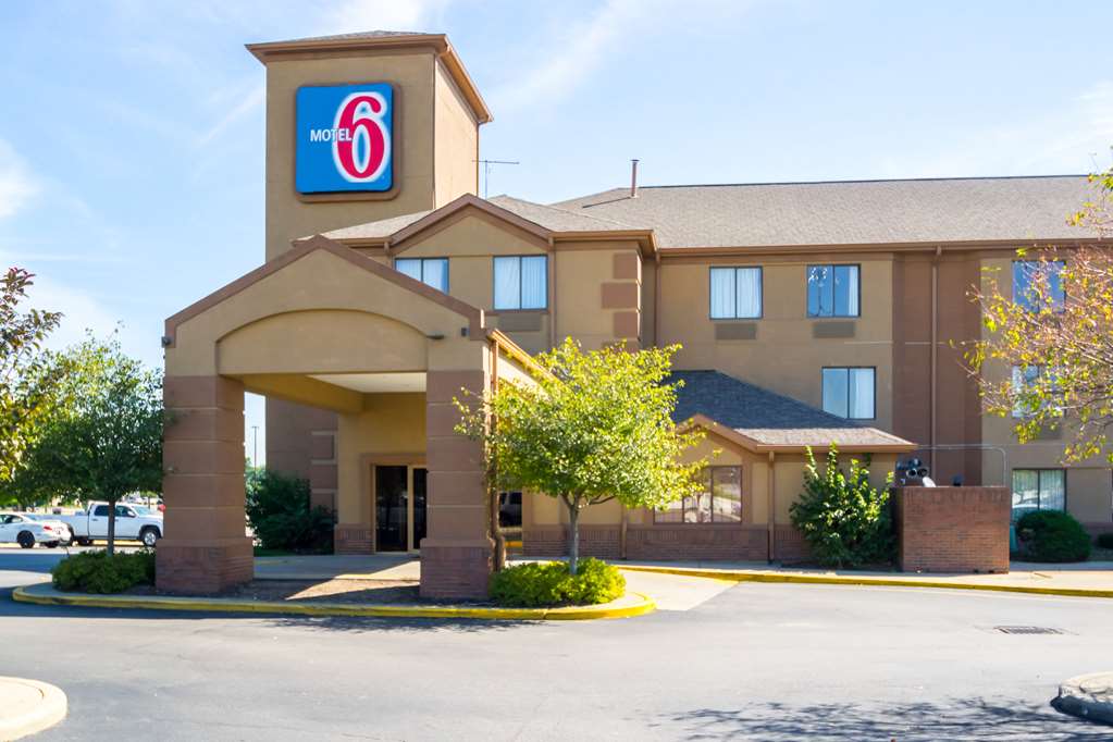 Motel 6 Indianapolis Airport
