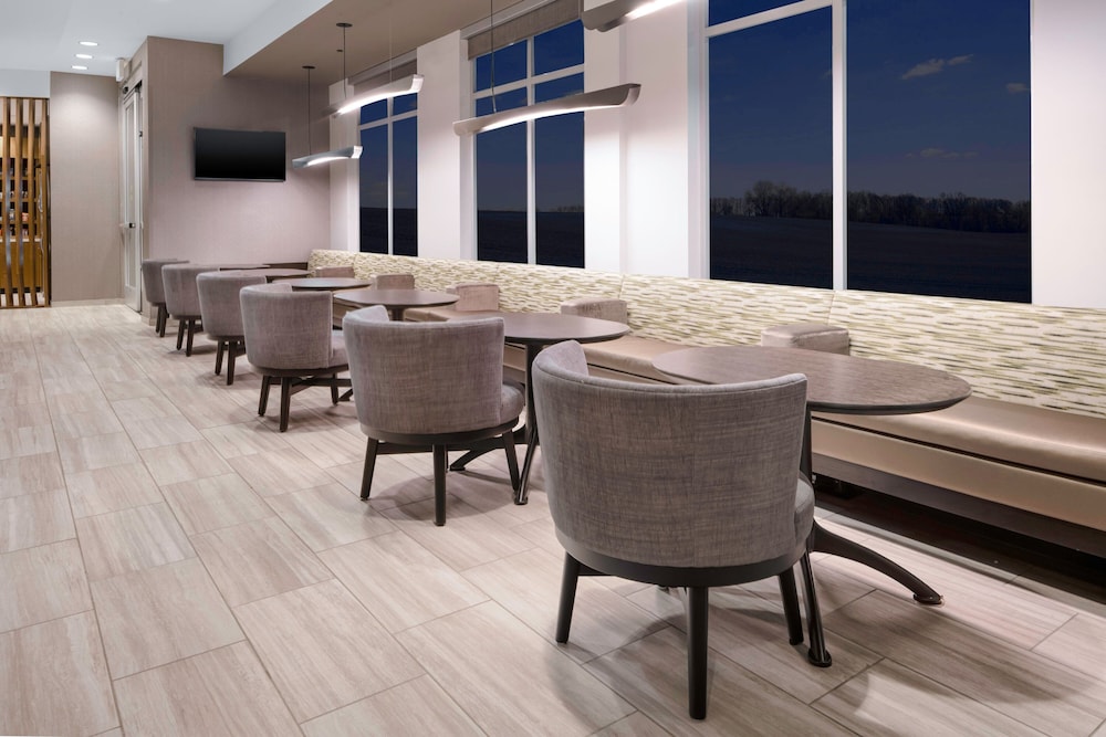 SpringHill Suites by Marriott Charlotte Airport Lake Pointe - photo 13