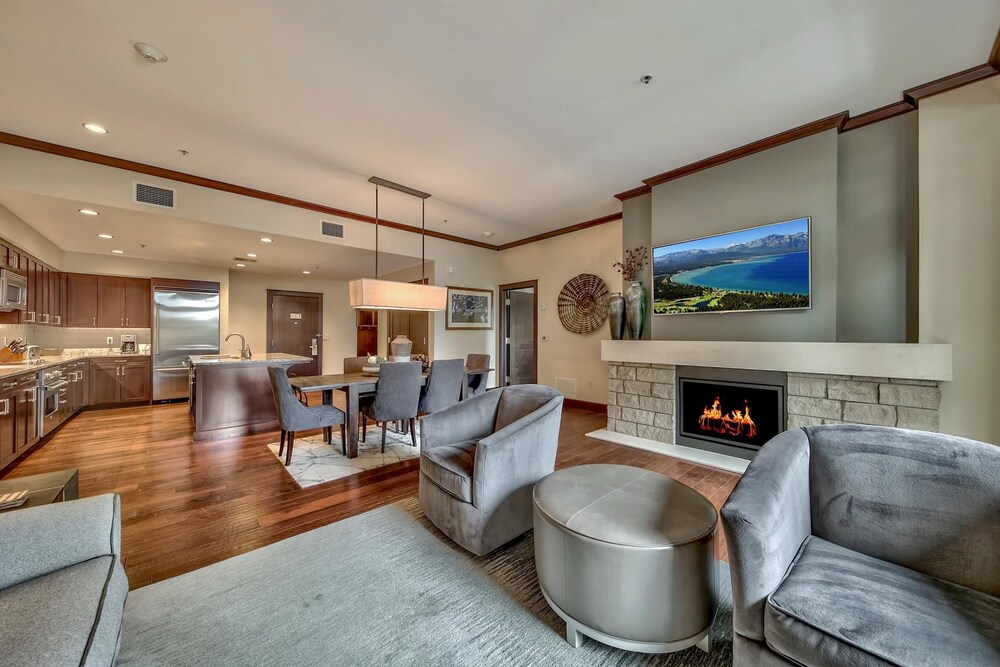 Constellation Residences - photo 18
