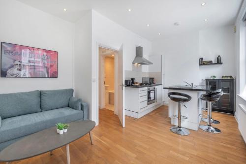 Spacious Fitzrovia 1 Bed Apartment — 4-Star Luxury Hotel in London, United Kingdom