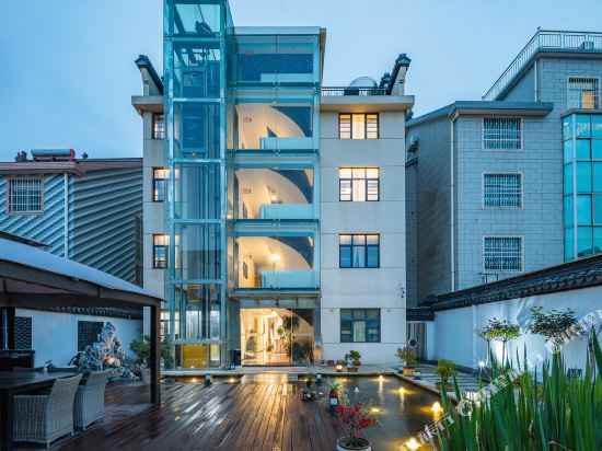 Floral Hotel Xitang Qiyue homestay in Jiashan, People's Republic of China