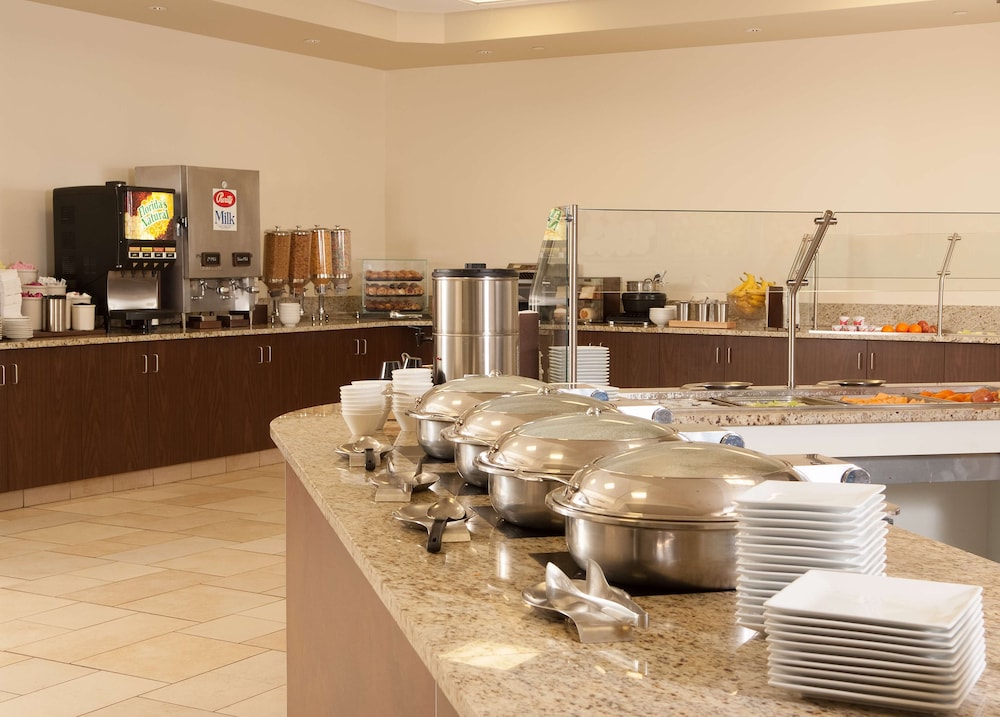 Embassy Suites by Hilton Nashville Airport - photo 32