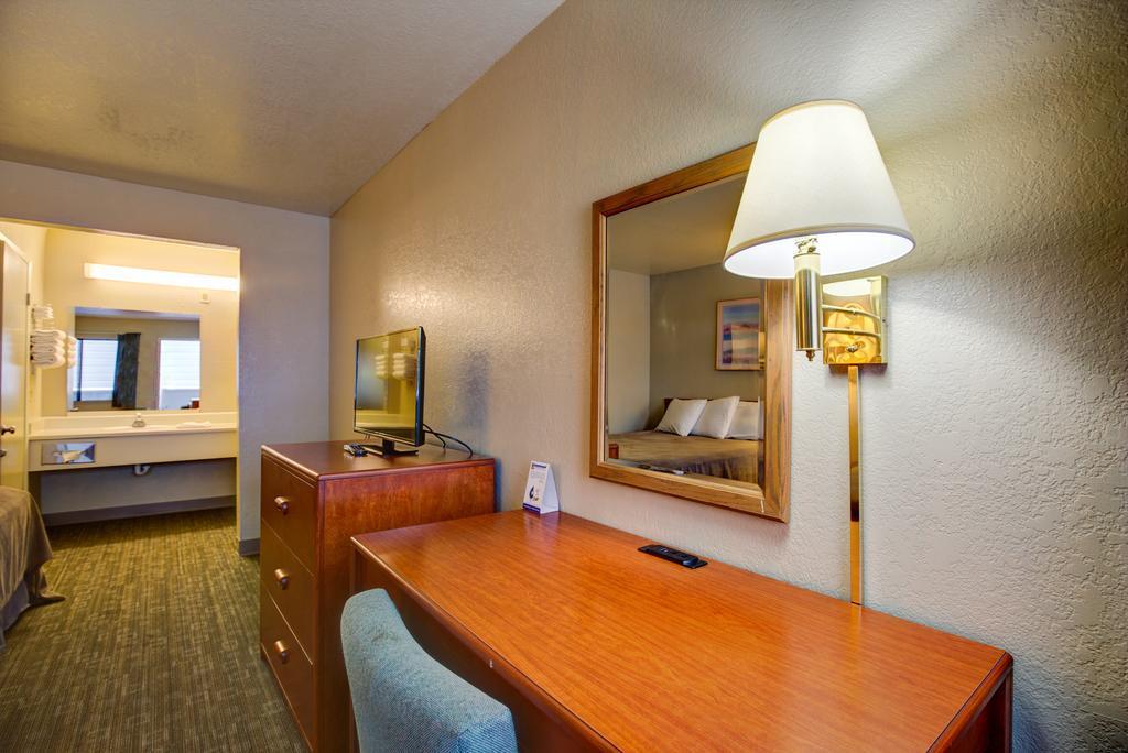 Good Nite Inn Salinas - photo 12
