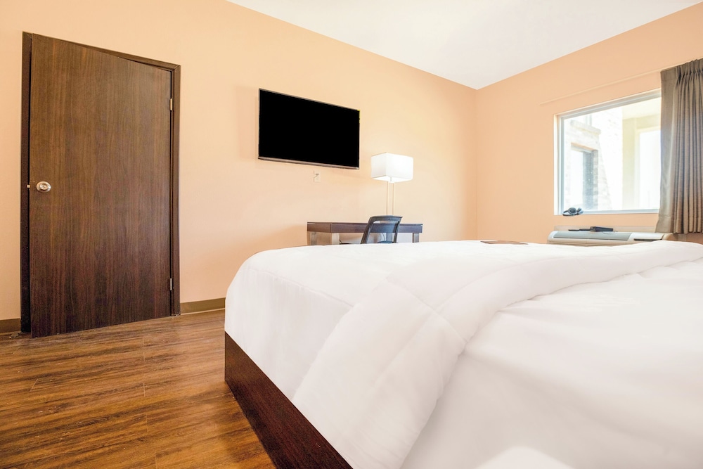 OYO Hotel Adairsville Calhoun South I 75 - photo 11