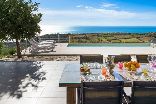 Giglio di Mare — 4-Star Luxury Hotel in Siculiana, Italy