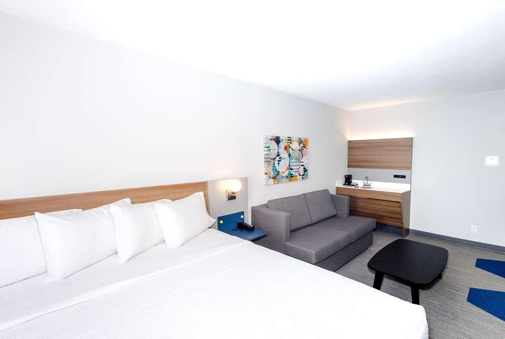Microtel Inn & Suites by Wyndham Springville - photo 13