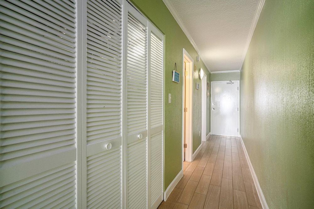 0710 Waters Edge Resort 1 Bedroom Condo by RedAwning - photo 22