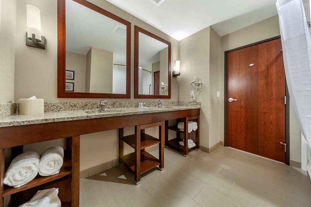 Comfort Suites Grand Island South - photo 19