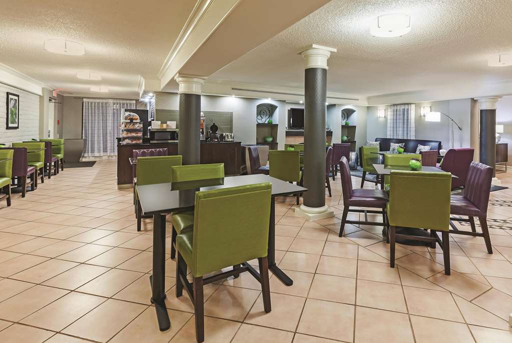 Travelodge by Wyndham Houston Cy Fair - photo 35