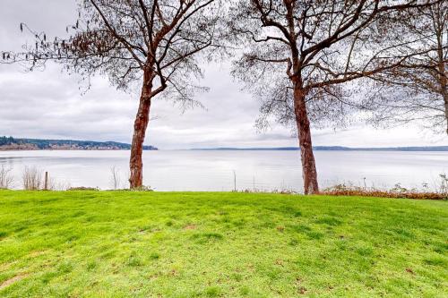 Bay Breeze Bliss — Vashon — photo 2