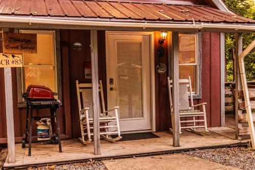 Moonshine Creek Retreat — Bryson City — photo 2