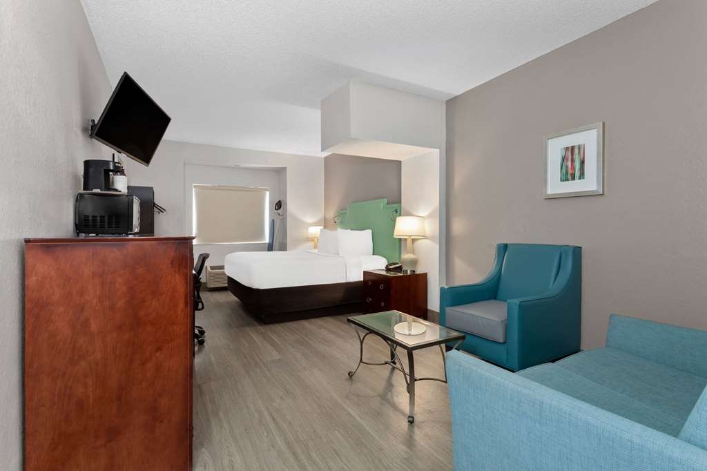 Baymont by Wyndham Orlando International Dr Universal Blvd - photo 13