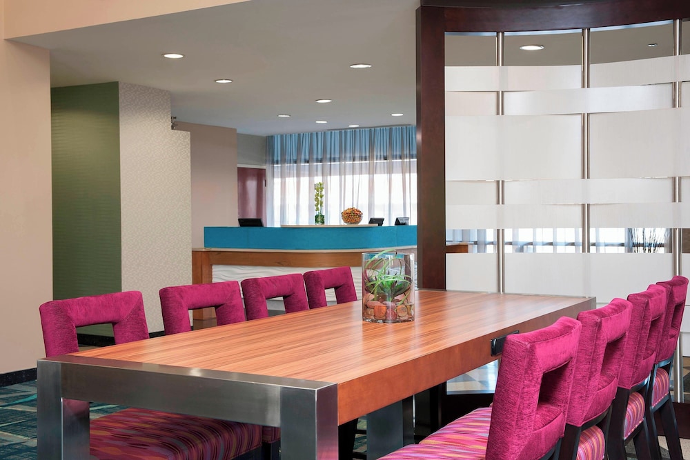 SpringHill Suites Chicago O'Hare by Marriott - photo 37