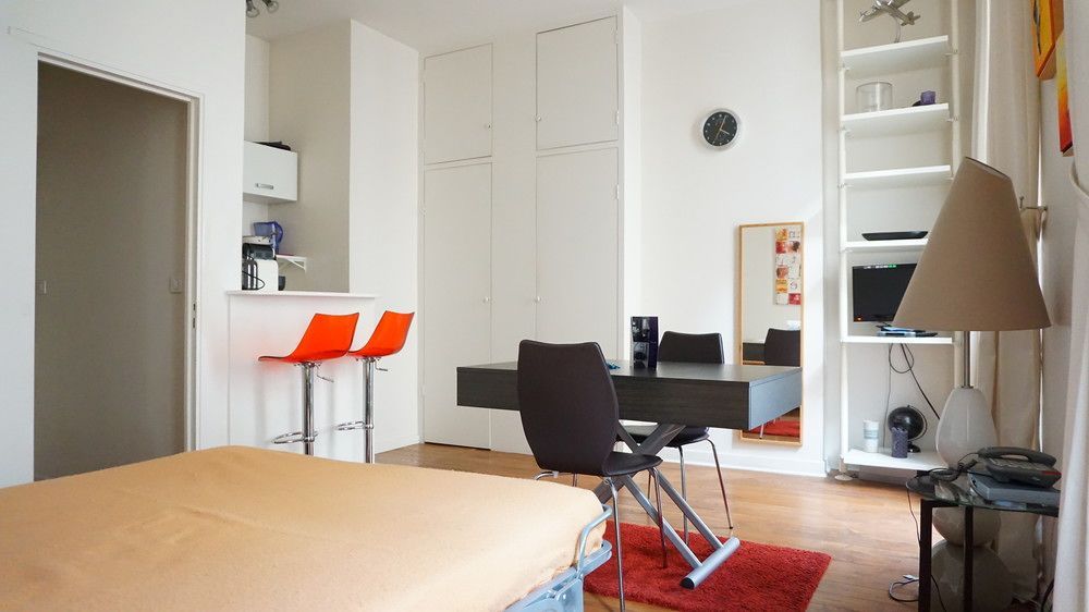 Place des Vosges Studio Paris 3 - last minute hotel in Paris