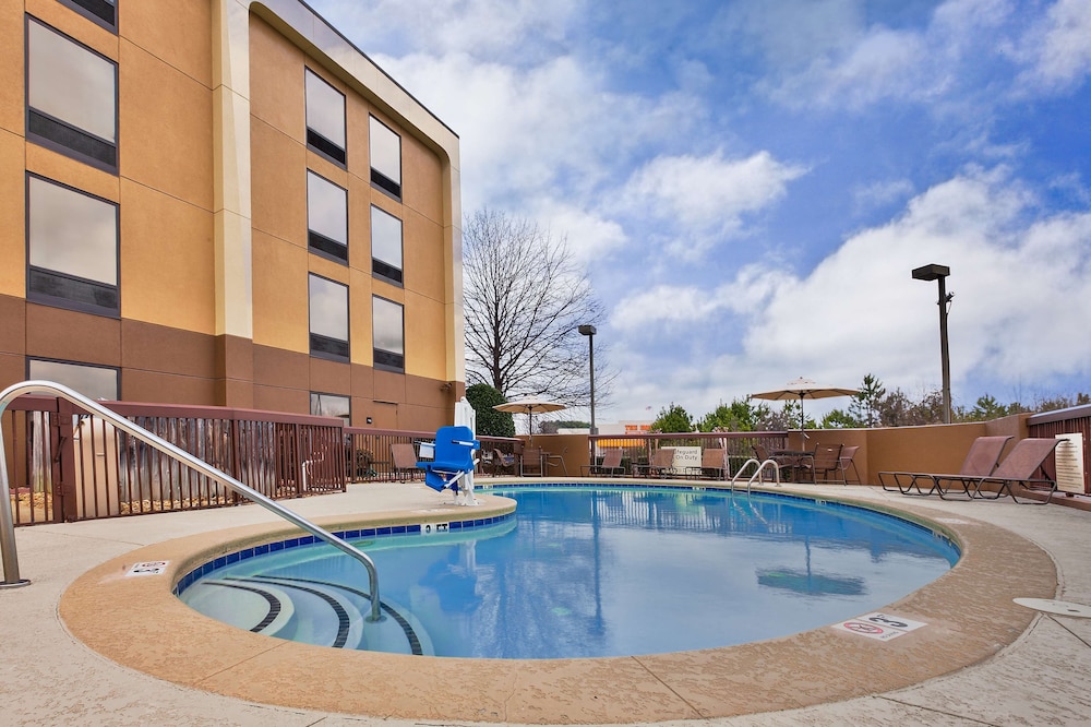 Hampton Inn Conyers - photo 30