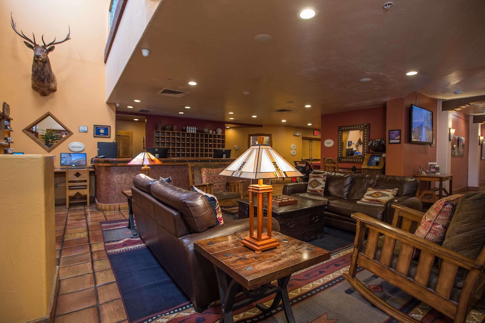 Table Mountain Inn — Golden — photo 3