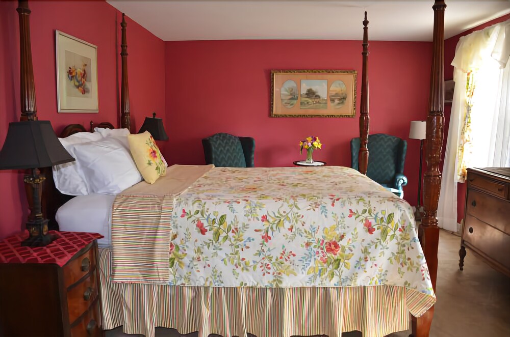 Thornewood Inn & Restaurant - photo 12