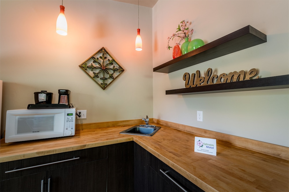 Ephraim Motel - photo 21