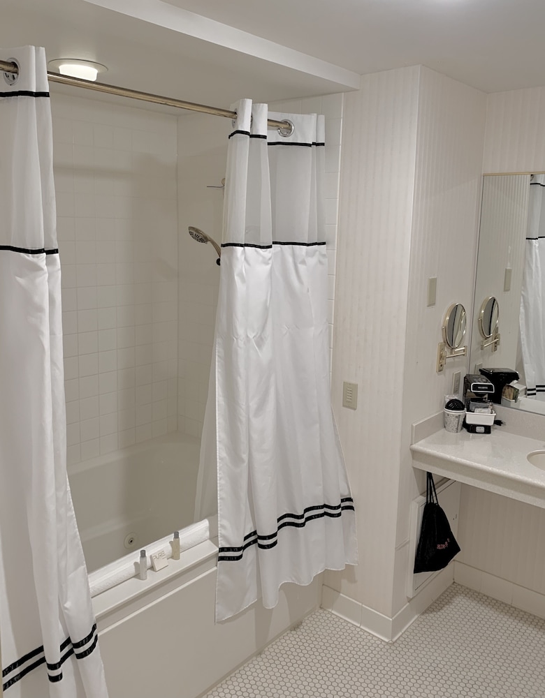 Hotel Winneshiek - photo 27