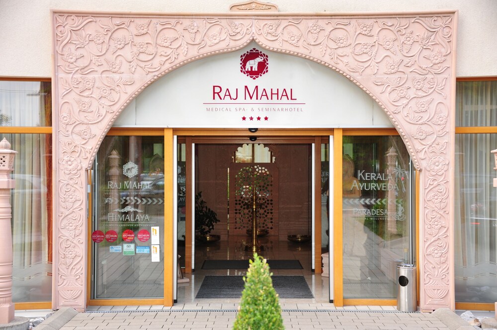 Hotel Raj Mahal — 4-Star Luxury Hotel in Castrop-Rauxel, Germany