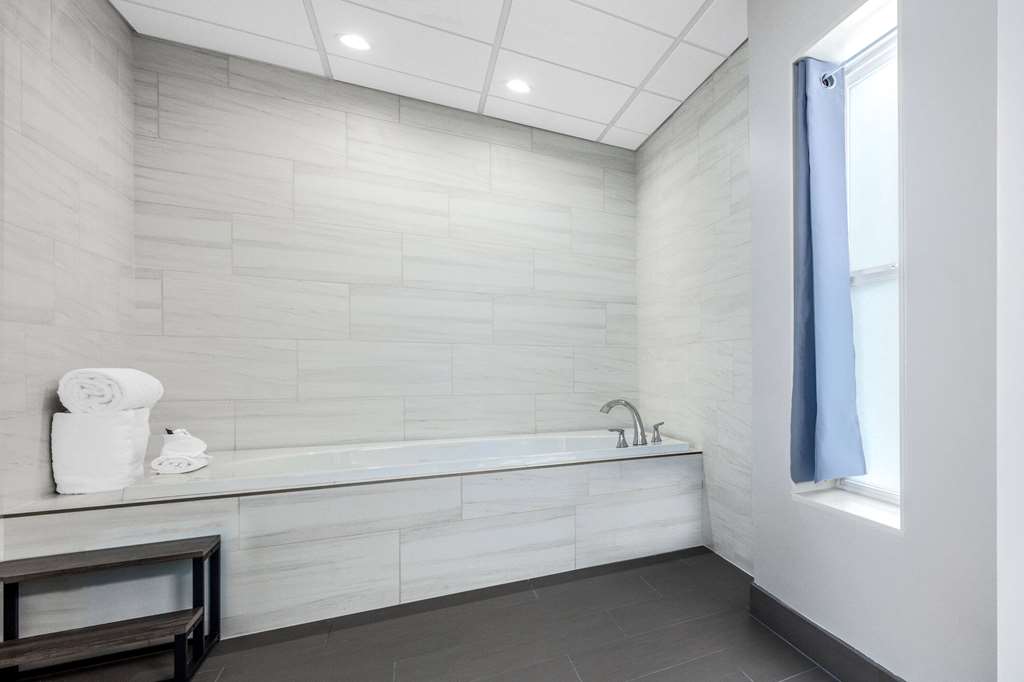 La Quinta Inn by Wyndham Lynnwood - photo 19