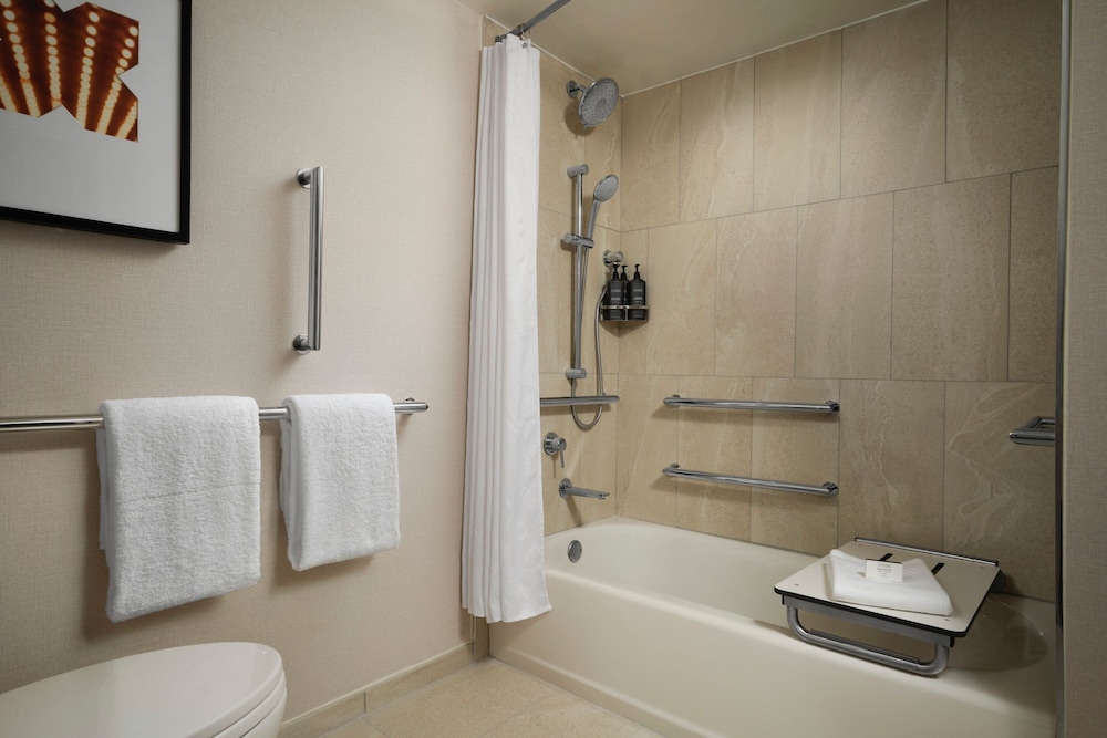 Sheraton Grand Nashville Downtown - photo 36