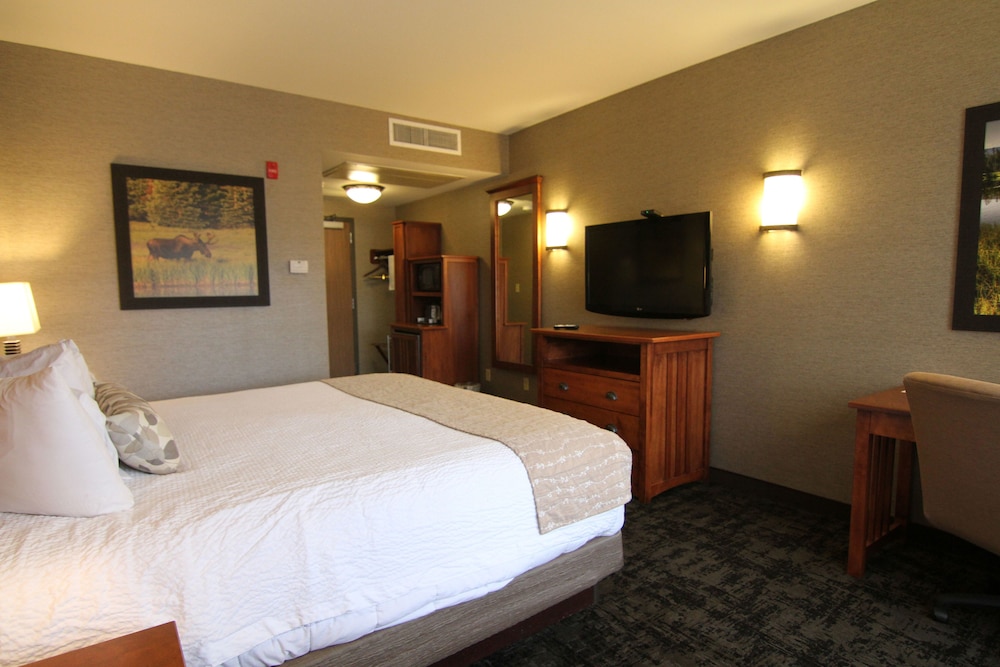 Casper C'mon Inn Hotel & Suites - photo 7