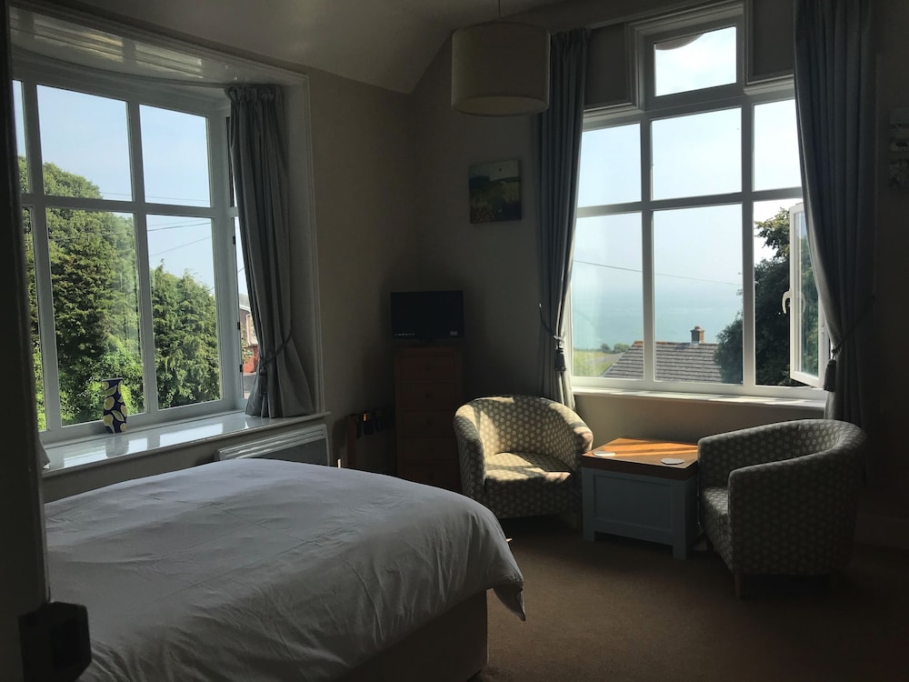 Cornerways - carbon neutral hotel in Ventnor