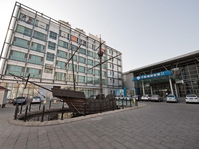 Navigation Flying Express Yacht Club — hotel in Qingdao