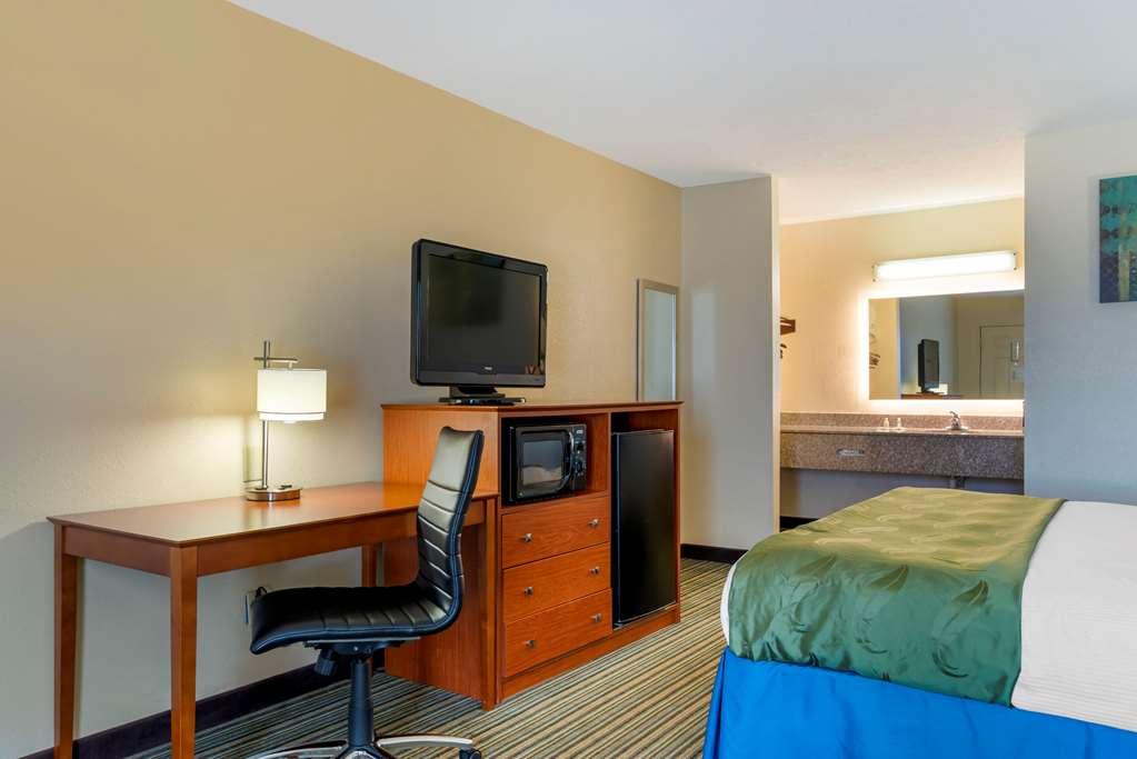 Best Western Ashburn Inn - photo 18