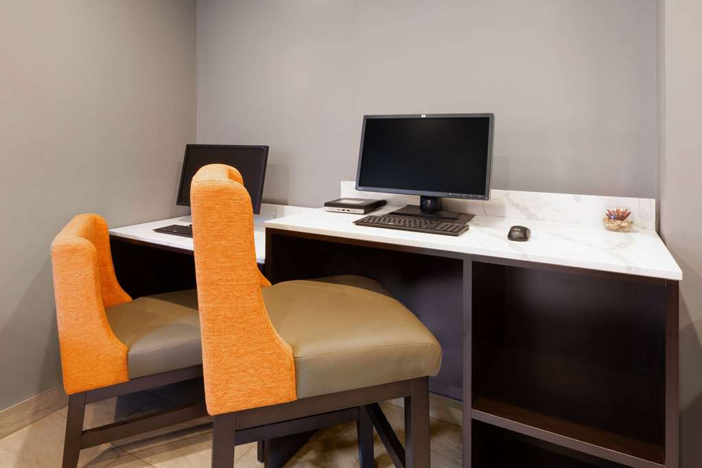La Quinta Inn by Wyndham Sheboygan - photo 50