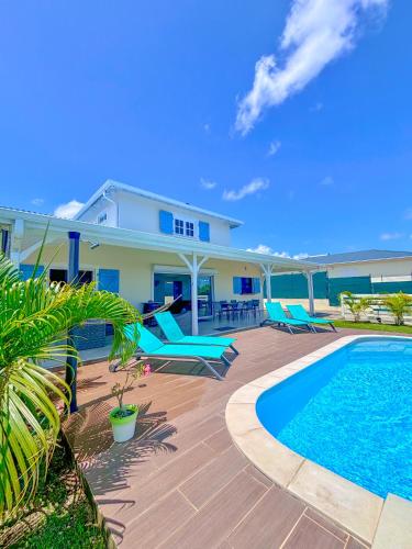 Villa Léone — 4-Star Luxury Hotel in Sainte-Luce, Martinique