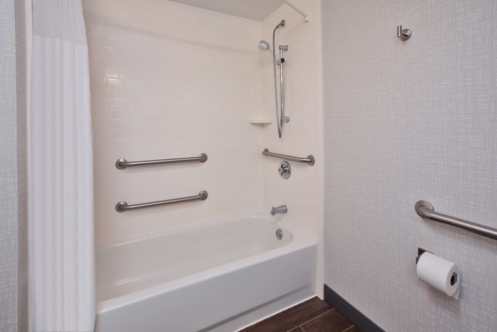 Hampton Inn Daytona Ormond Beach - photo 24