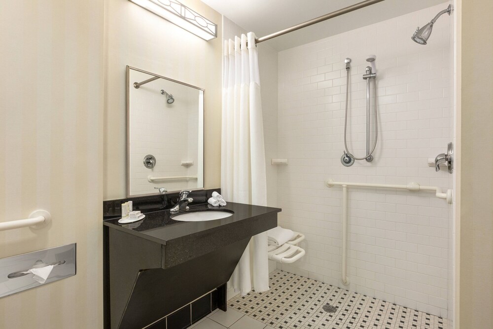 Fairfield Inn & Suites Jacksonville West Chaffee Point - photo 16