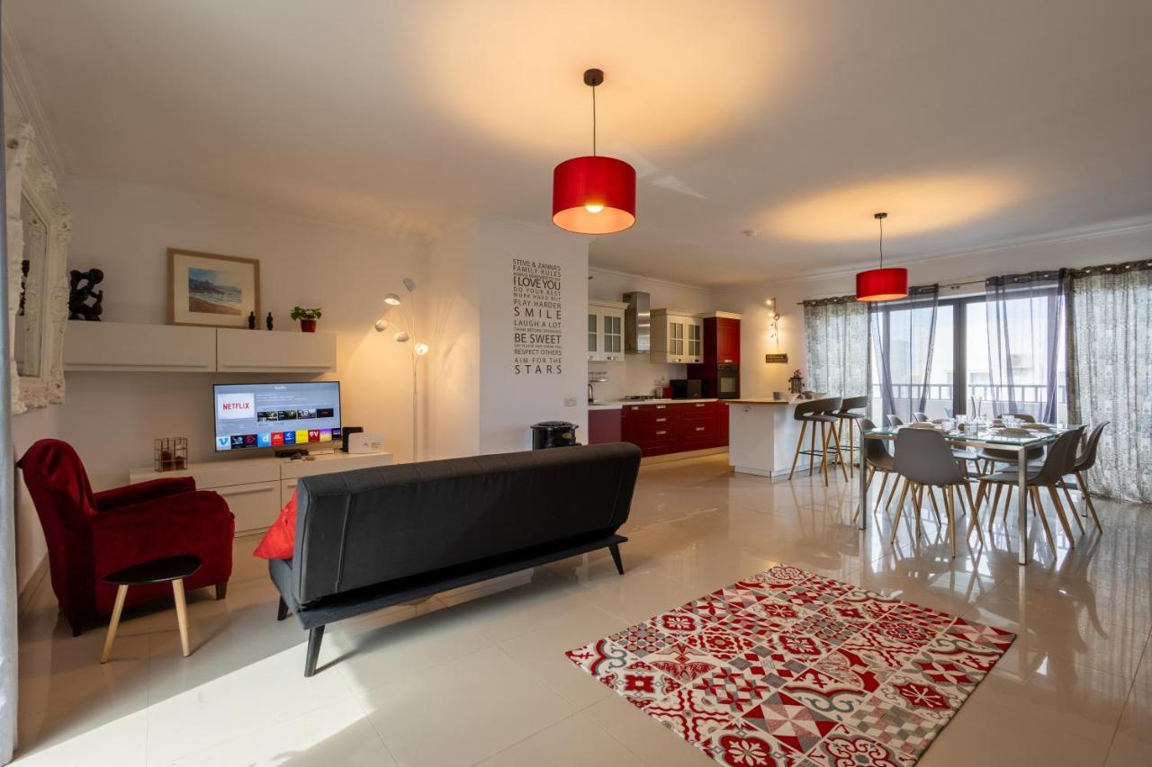 Penthouse Near Paceville with Private Terrace by QuickTrips — 4-Star Luxury Hotel in Swieqi, Malta