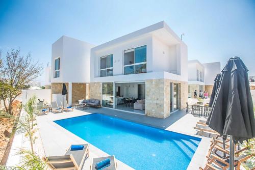 Vie Blue 4 in Protaras, Cyprus