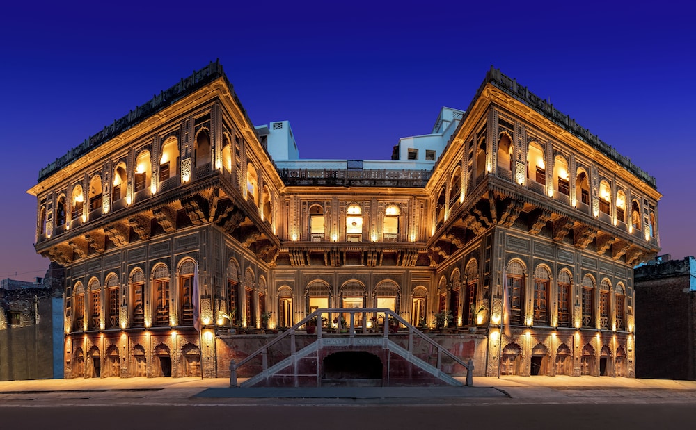 WelcomHeritage Badi Kothi in Allahabad, India