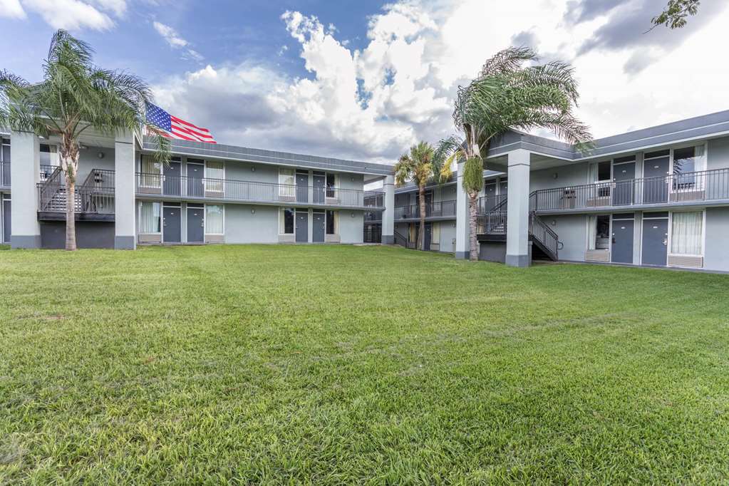 Super 8 by Wyndham Ocala I 75 - photo 38