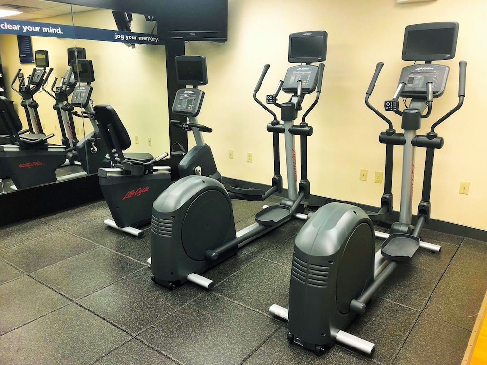 Hampton Inn & Suites Fairfield - photo 55