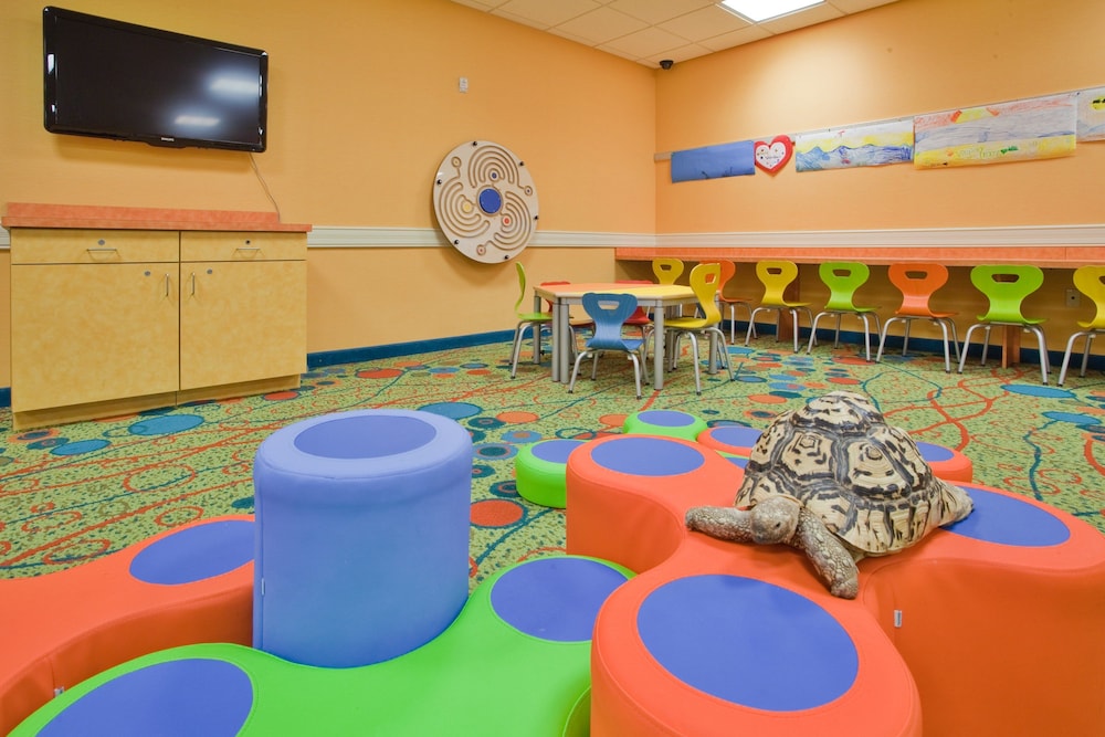 Holiday Inn & Suites Virginia Beach North Beach by IHG - photo 57