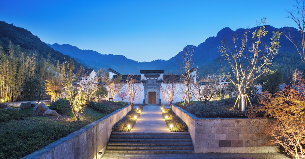 Pusen Lanting Shaoxing - carbon neutral hotel in Shaoxing