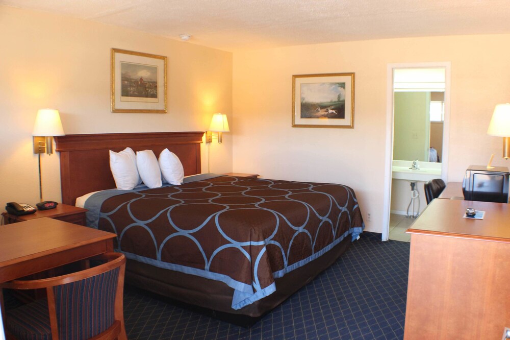 American Inn Motel Kansas - photo 2