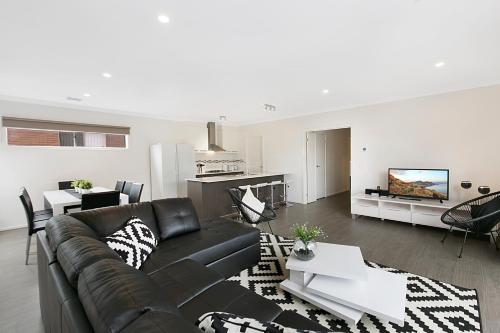 Palm Grove Beach House Dromana — 4-Star Luxury Hotel in Dromana, Australia