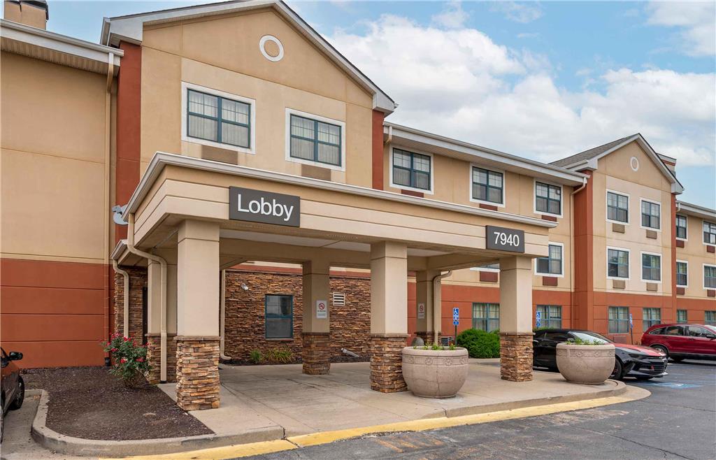 Extended Stay America Suites Indianapolis Castleton - photo 2