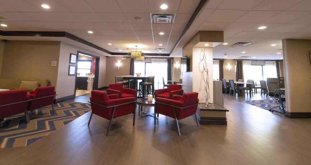 Hampton Inn Ridgefield Park - photo 15