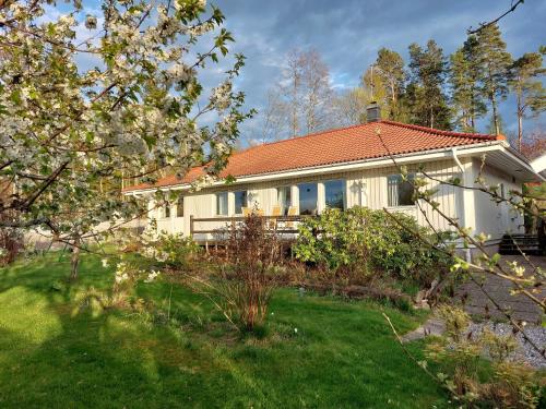 Vitahuset 1 min Vallentuna Idrottsplats — 4-Star Luxury Hotel in Vallentuna, Sweden