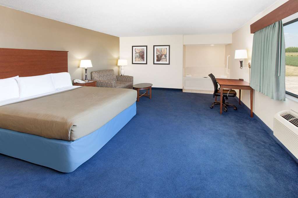 AmericInn by Wyndham Webster City - photo 10