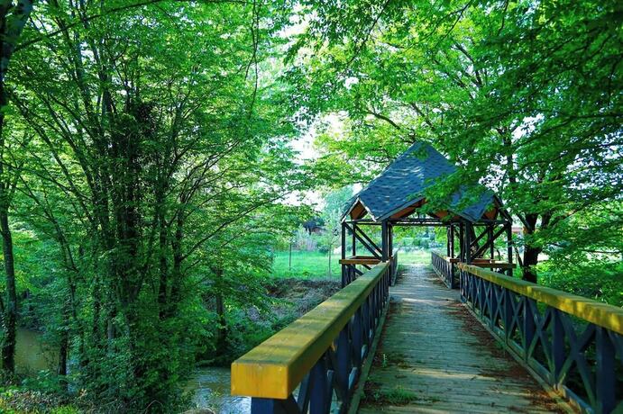 Weather Kamping & Bungalow Otel — hotel in Gebze