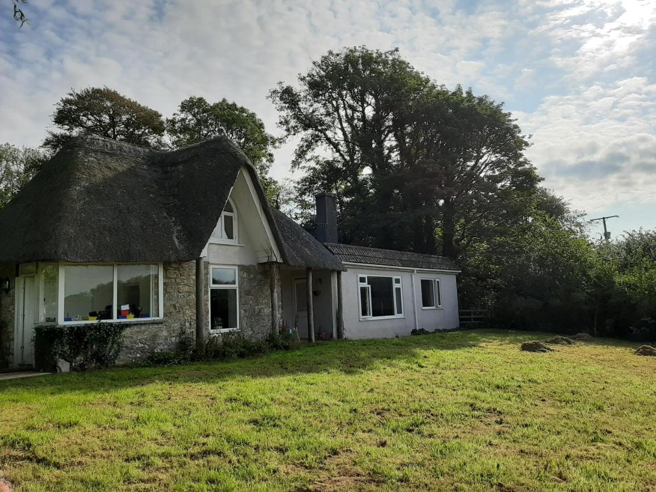 Quintessential Secluded South Devon Cottage — 4-Star Luxury Hotel in Plymouth, United Kingdom