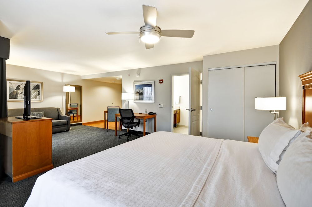 Homewood Suites by Hilton Cincinnati Milford - photo 10